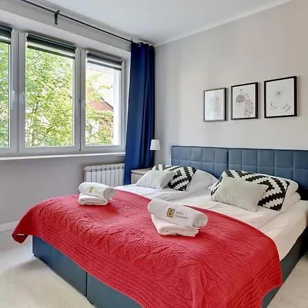 Milton By The Sea - Baltica Apartment *