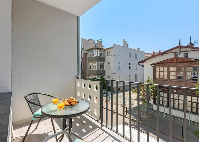 Milton By The Sea - Baltica Apartment *